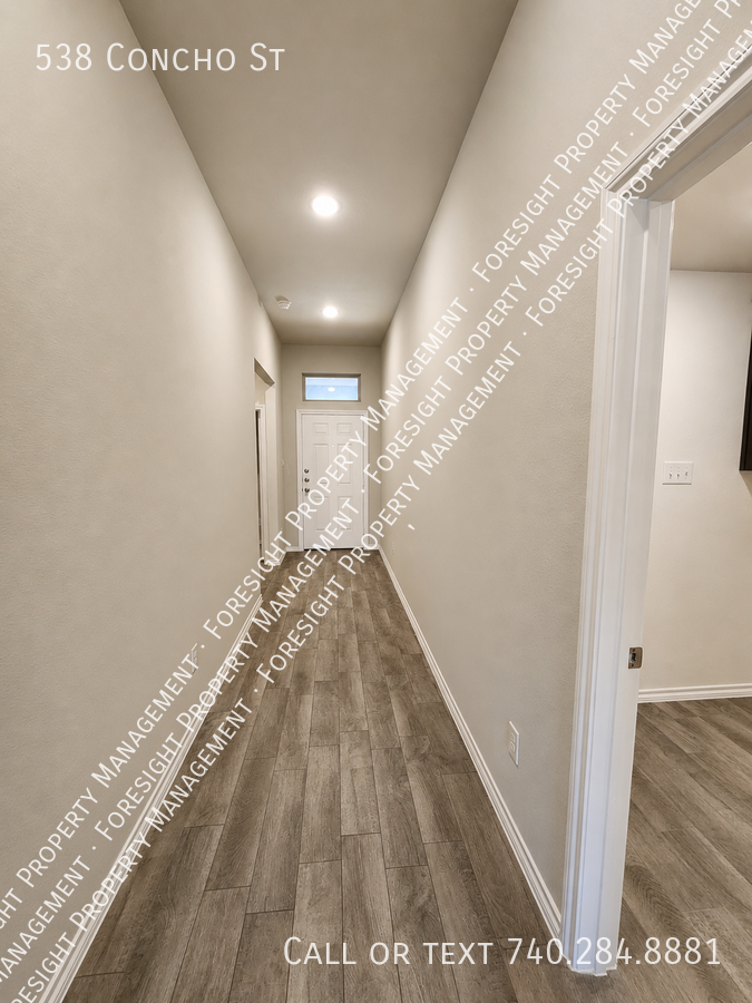 538 Concho St - Photo 3 of 25