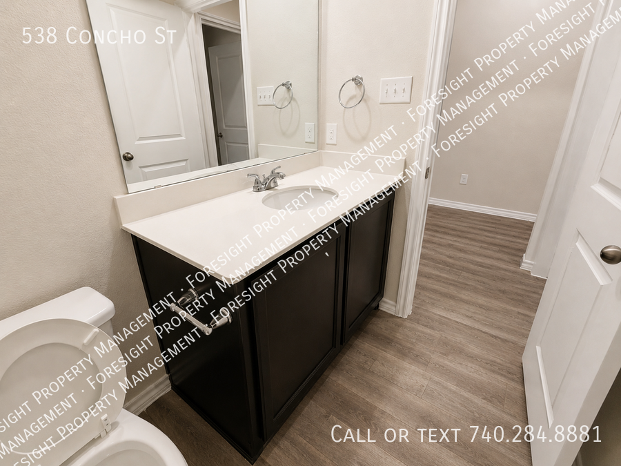 538 Concho St - Photo 5 of 25