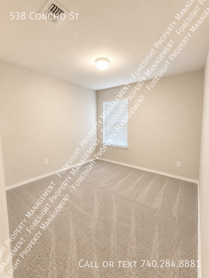 538 Concho St - Photo 6 of 25