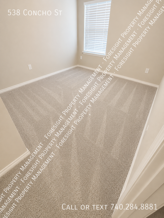 538 Concho St - Photo 7 of 25