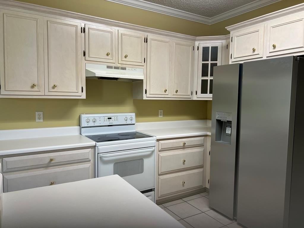 3114 Savannah Ln - Photo 4 of 15