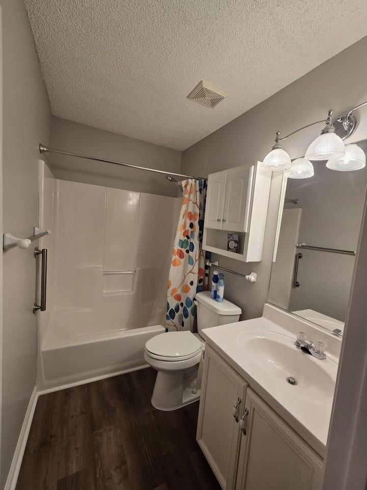 107 Raintree Ct - Photo 5 of 26