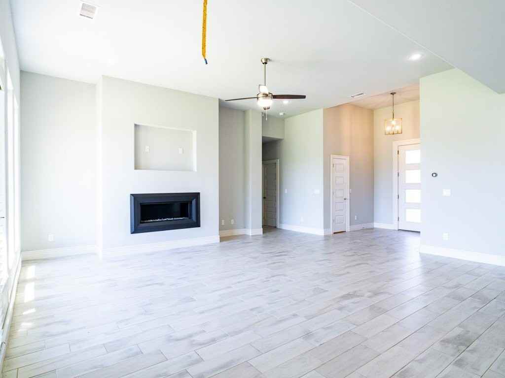 1671 Sunrise Cir - Photo 4 of 35