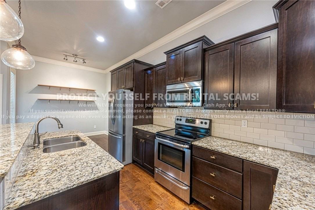 1404 Sw Liberty Ave - Photo 7 of 21