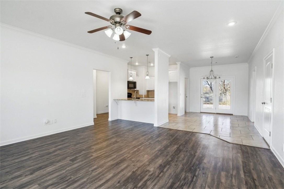 12459 Bethel Oaks Dr - Photo 2 of 13