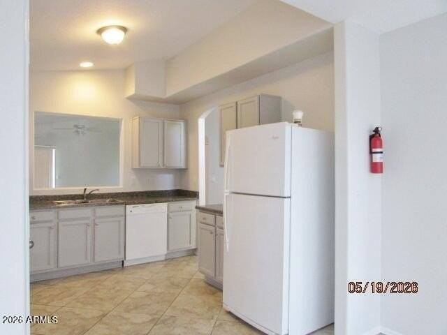 5763 W Freeway Ln - Photo 3 of 17