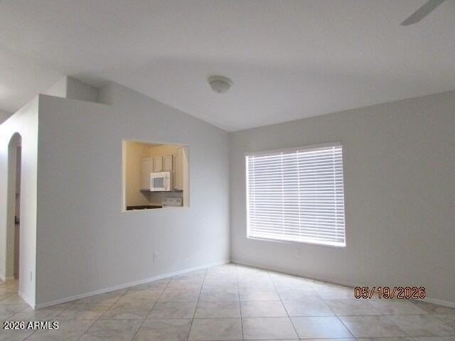 5763 W Freeway Ln - Photo 6 of 17