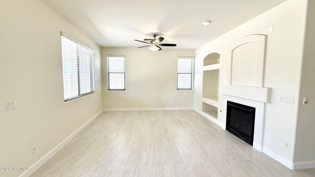 9035 W Bluefield Ave - Photo 5 of 26
