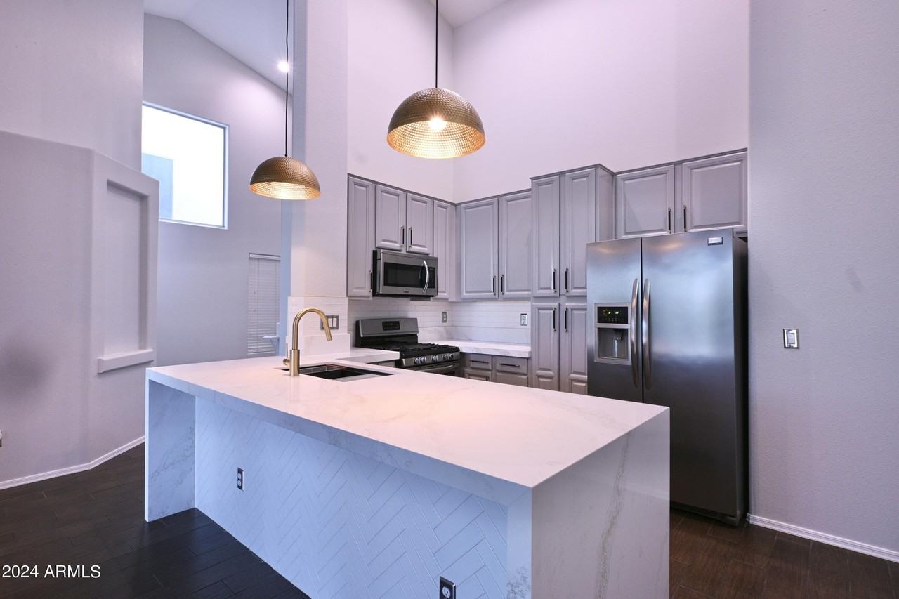 7580 E Earll Dr #84 - Photo 5 of 32