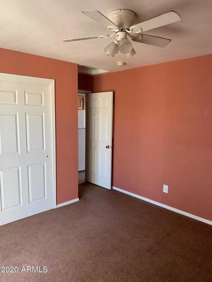 4015 N Montezuma Dr #D - Photo 6 of 8