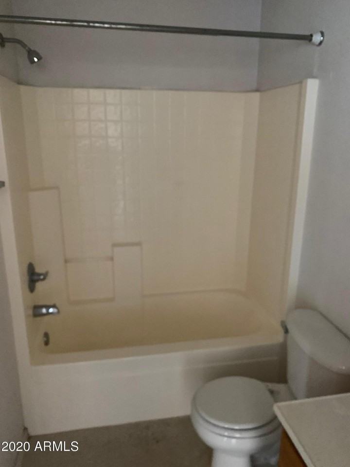 4015 N Montezuma Dr #D - Photo 7 of 8
