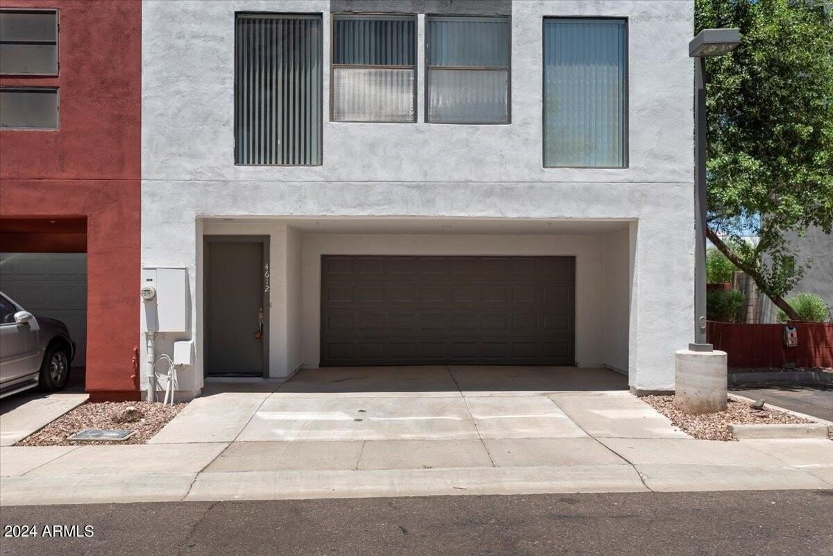4612 E Culver St - Photo 2 of 6