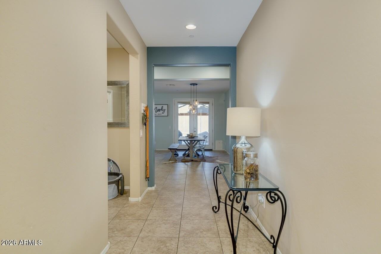 21450 W Almeria Rd - Photo 4 of 40