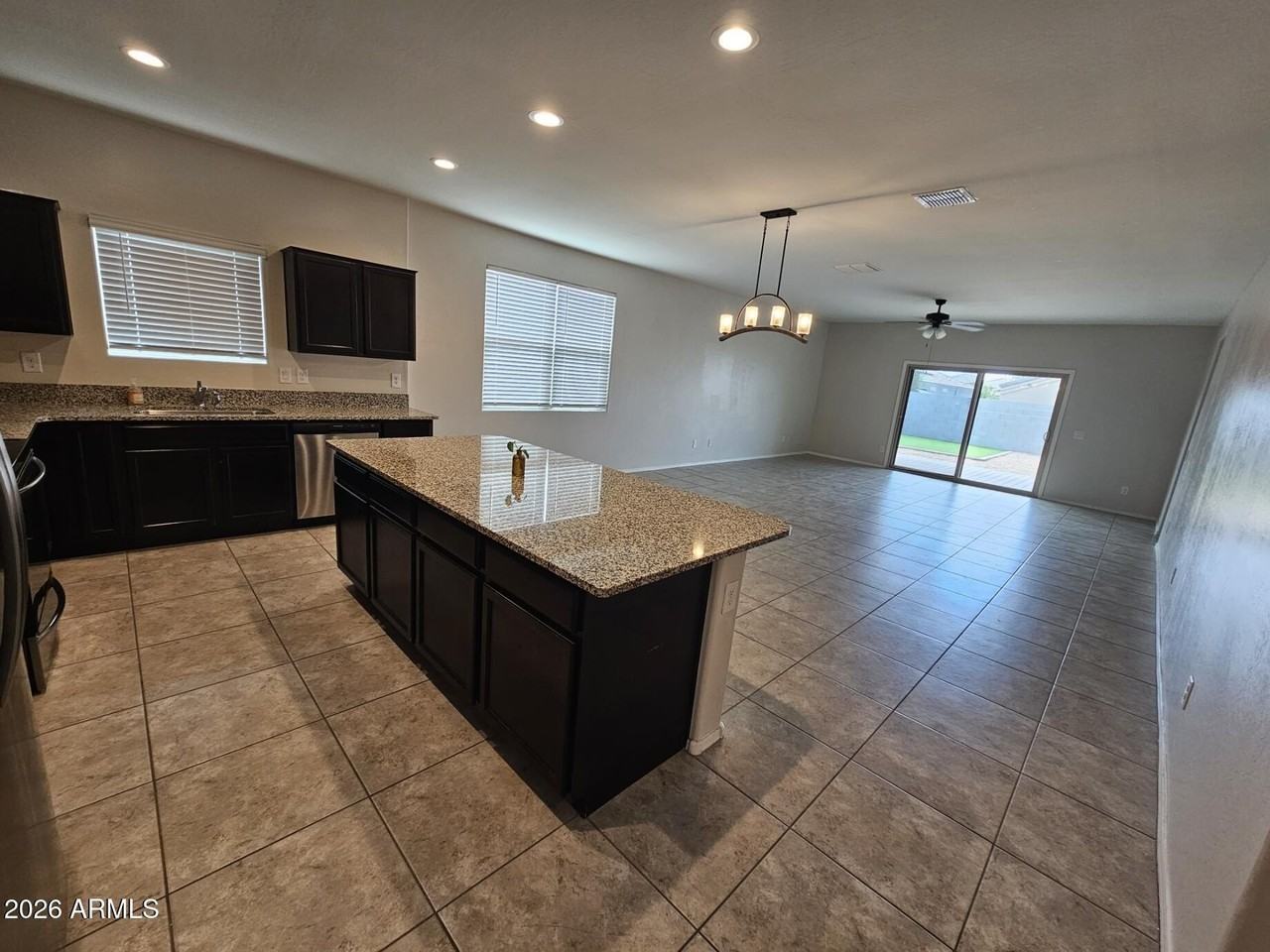 25573 W Coles Rd - Photo 4 of 12