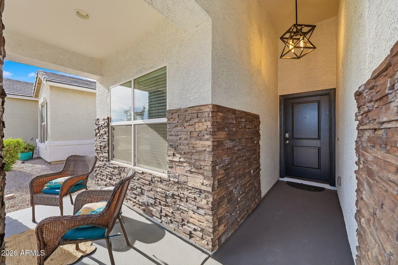 15540 W Smoketree Dr - Photo 3 of 32