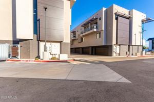 featured image of 7550 E Osborn Rd #1003