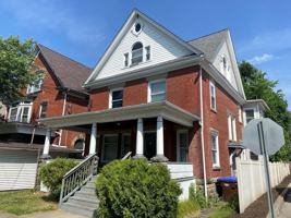 featured image of 414 11th St Apt 2b