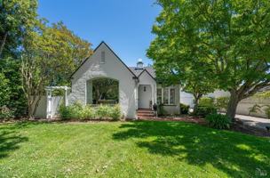 featured image of 1208 Mcdonald Ave