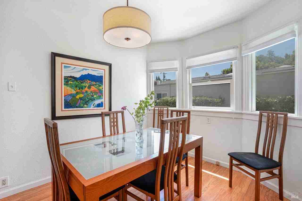 1208 Mcdonald Ave - Photo 7 of 24