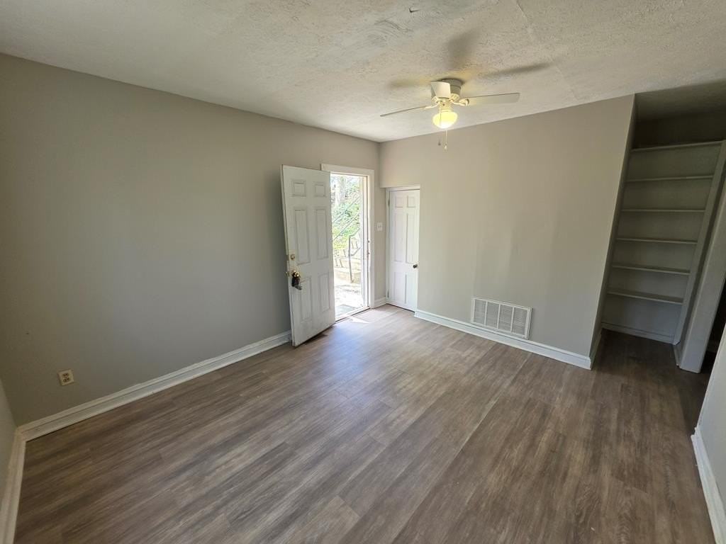 1525 Harper Rd - Photo 3 of 10