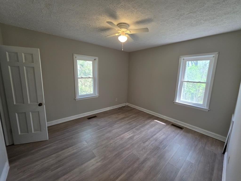 1525 Harper Rd - Photo 4 of 10
