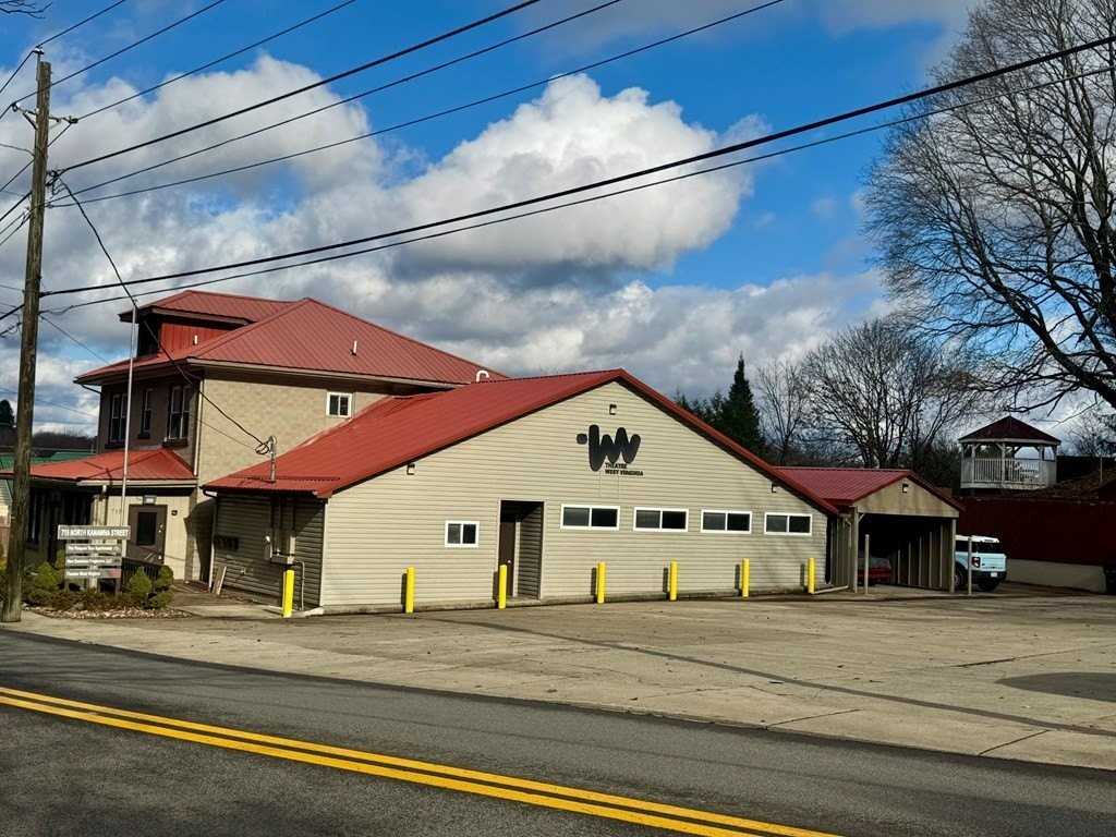 715 N Kanawha St - Photo 4 of 50