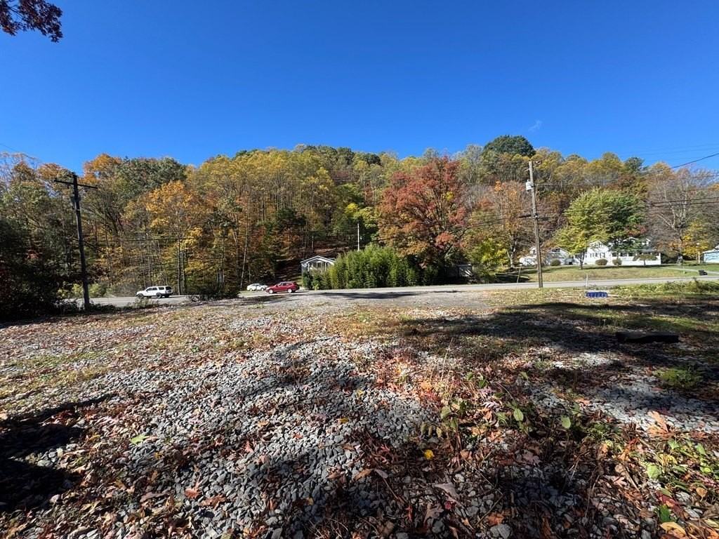RT 16/ NEAR SOPHIA, 330 ROBERT C. BYRD DR. - Photo 6 of 8