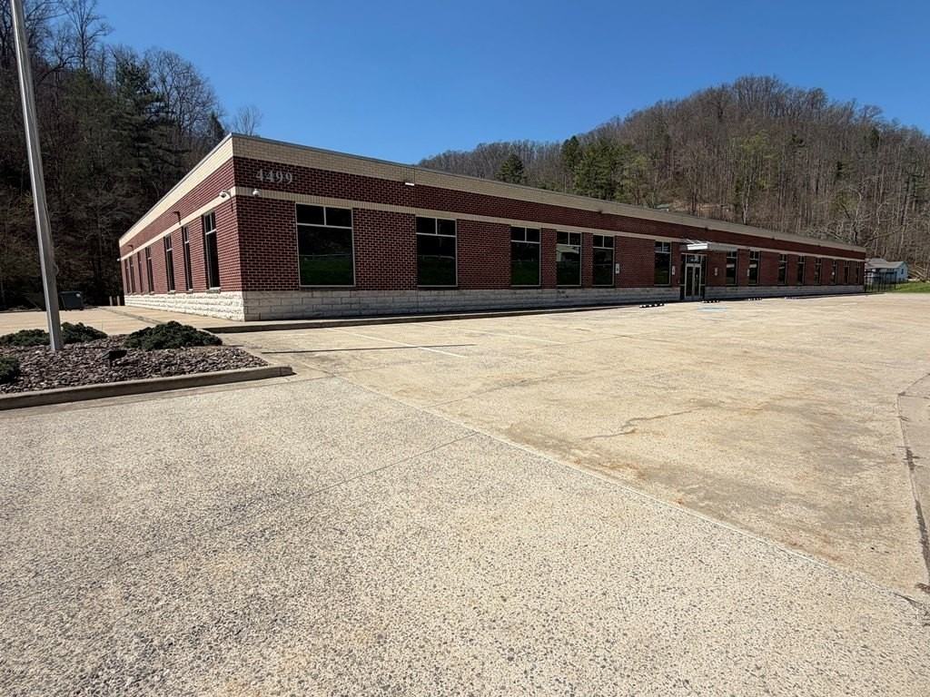 4499 Appalachian Hwy - Photo 6 of 29