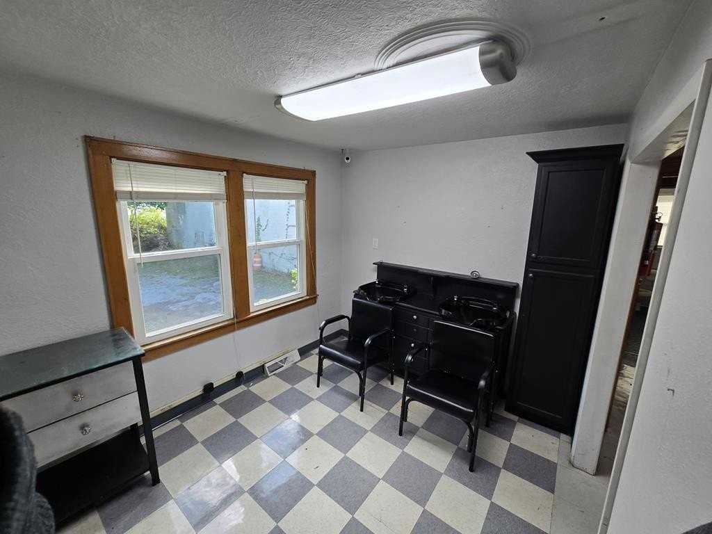 2986 Robert C Byrd Dr - Photo 3 of 15