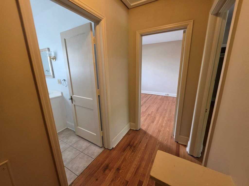 107 Virginia St - Photo 7 of 18