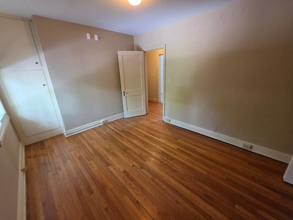 105 Virginia St - Photo 2 of 18