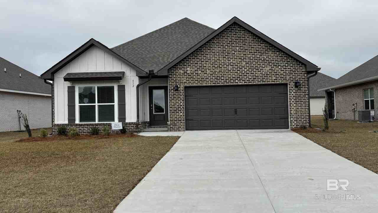452 Parkerman Ave