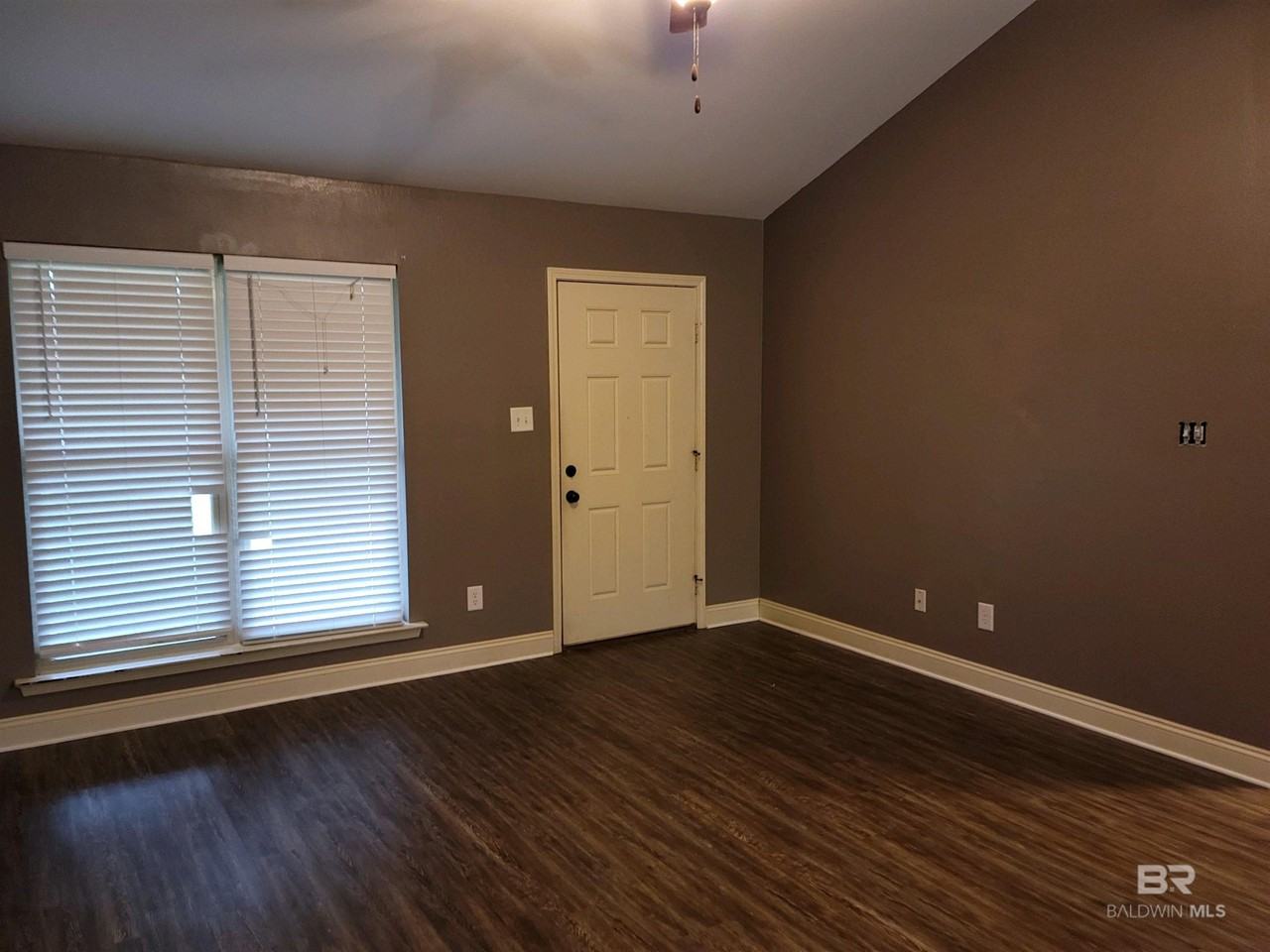 9530 Fox Hunter Ct W - Photo 2 of 13