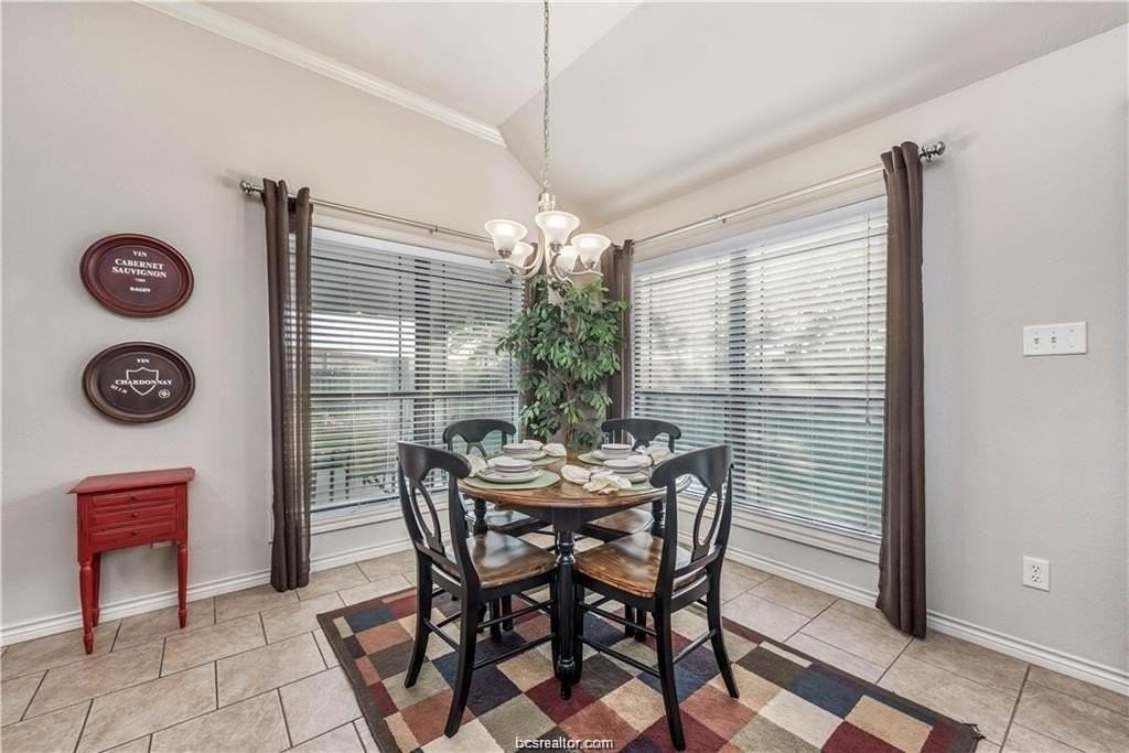 3800 Dove Hollow Ln - Photo 4 of 19