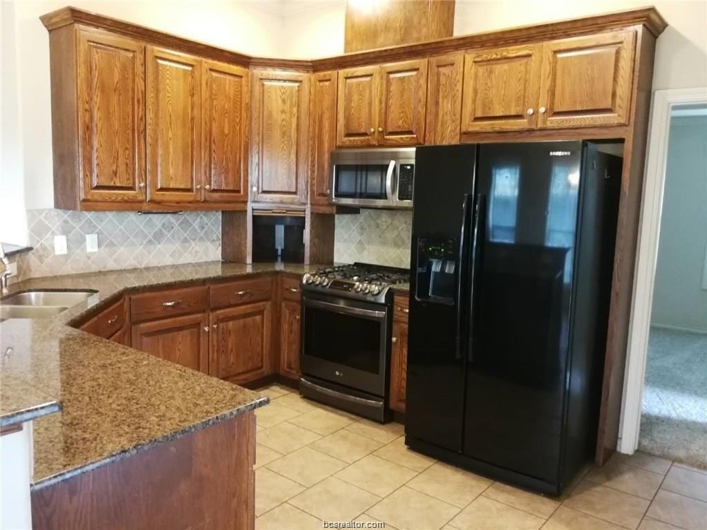3800 Dove Hollow Ln - Photo 5 of 19