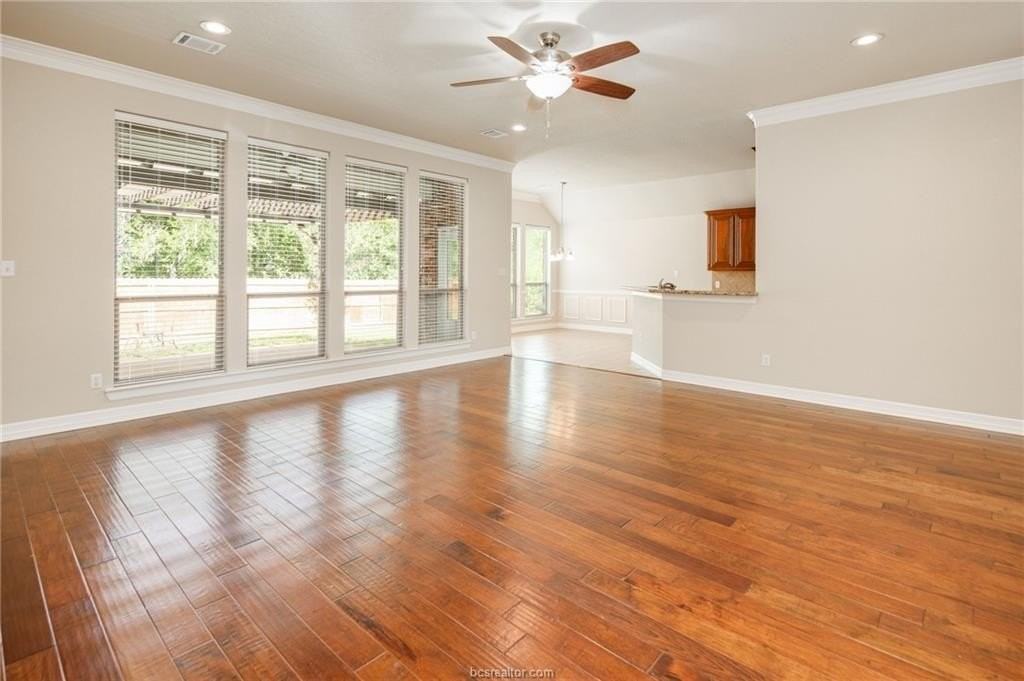 2481 Newark Cir - Photo 3 of 25