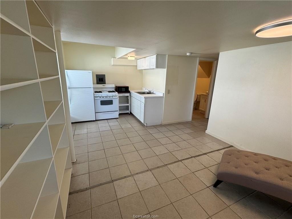 600 W Dexter Dr #A - Photo 4 of 13