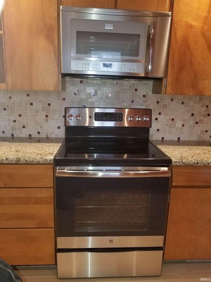 1925 E Viva Dr - Photo 5 of 25