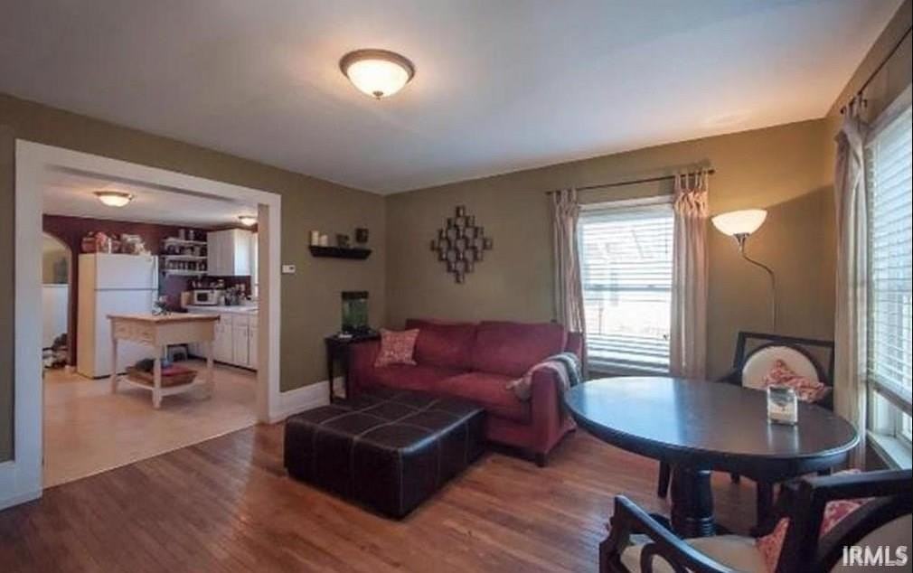 930 W Kirkwood Ave - Photo 5 of 14