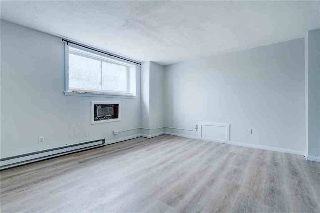 404 Main St #B9 - Photo 6 of 12
