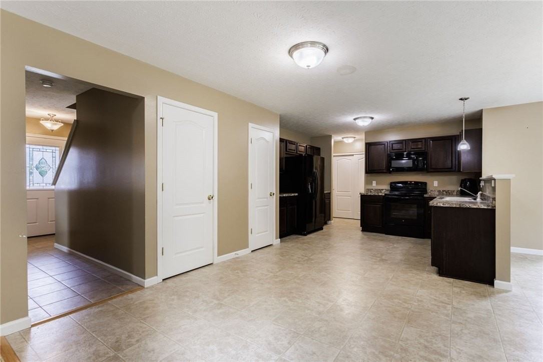 83 Southend Sq - Photo 7 of 21