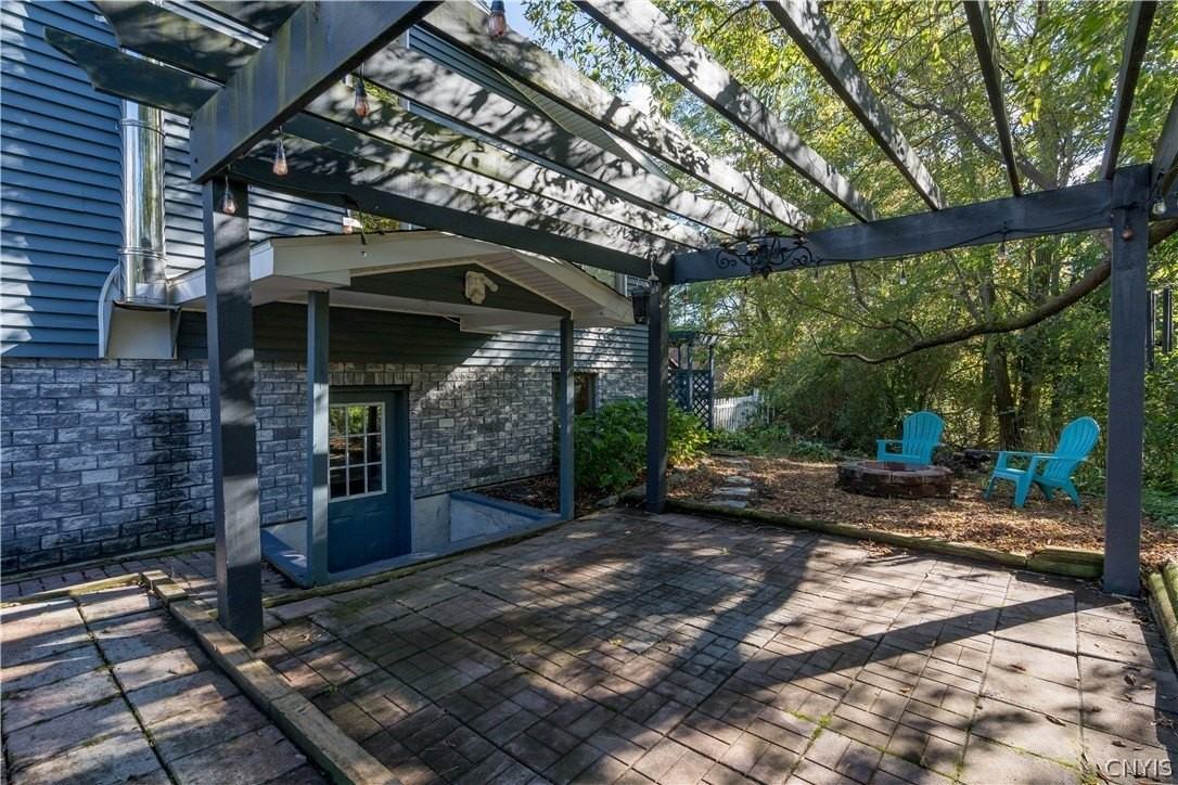 209 Washington St - Photo 3 of 41