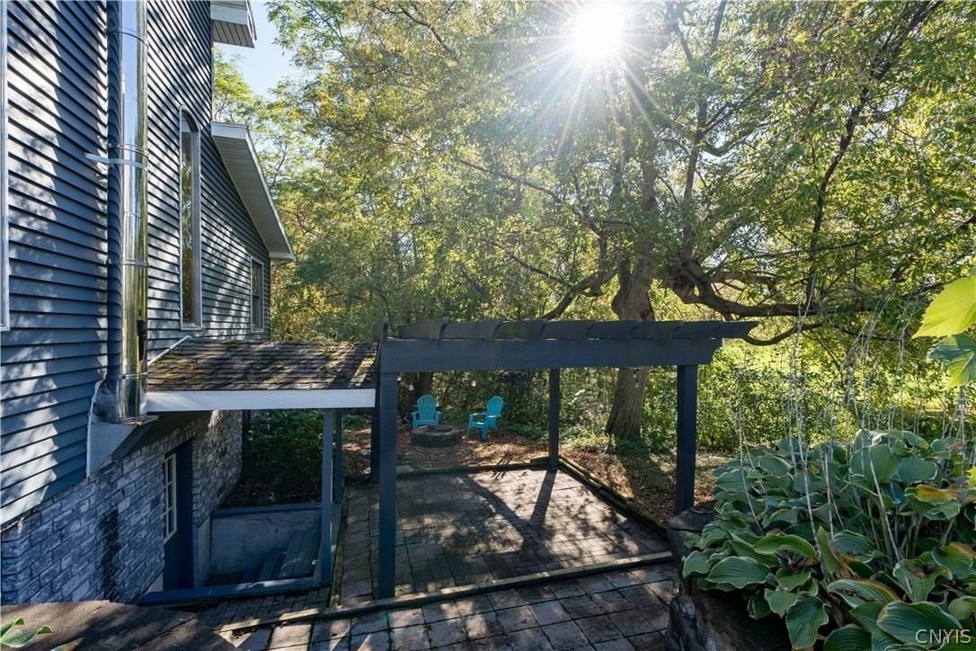 209 Washington St - Photo 4 of 41