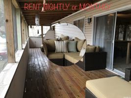 featured image of 128 W Lakeshore Dr