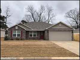featured image of 2424 Vivian Dr