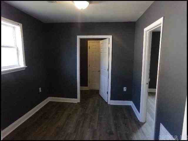 2323 S Spring St - Photo 3 of 14