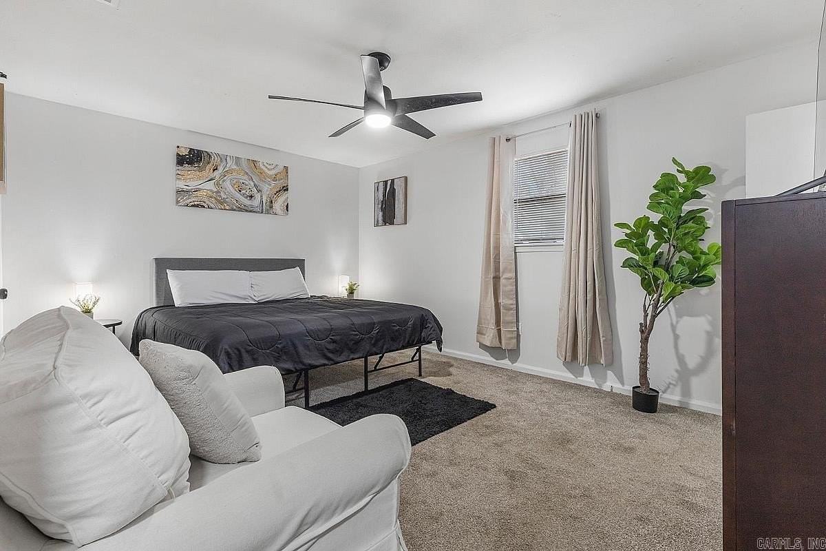 511 Briar St - Photo 7 of 12