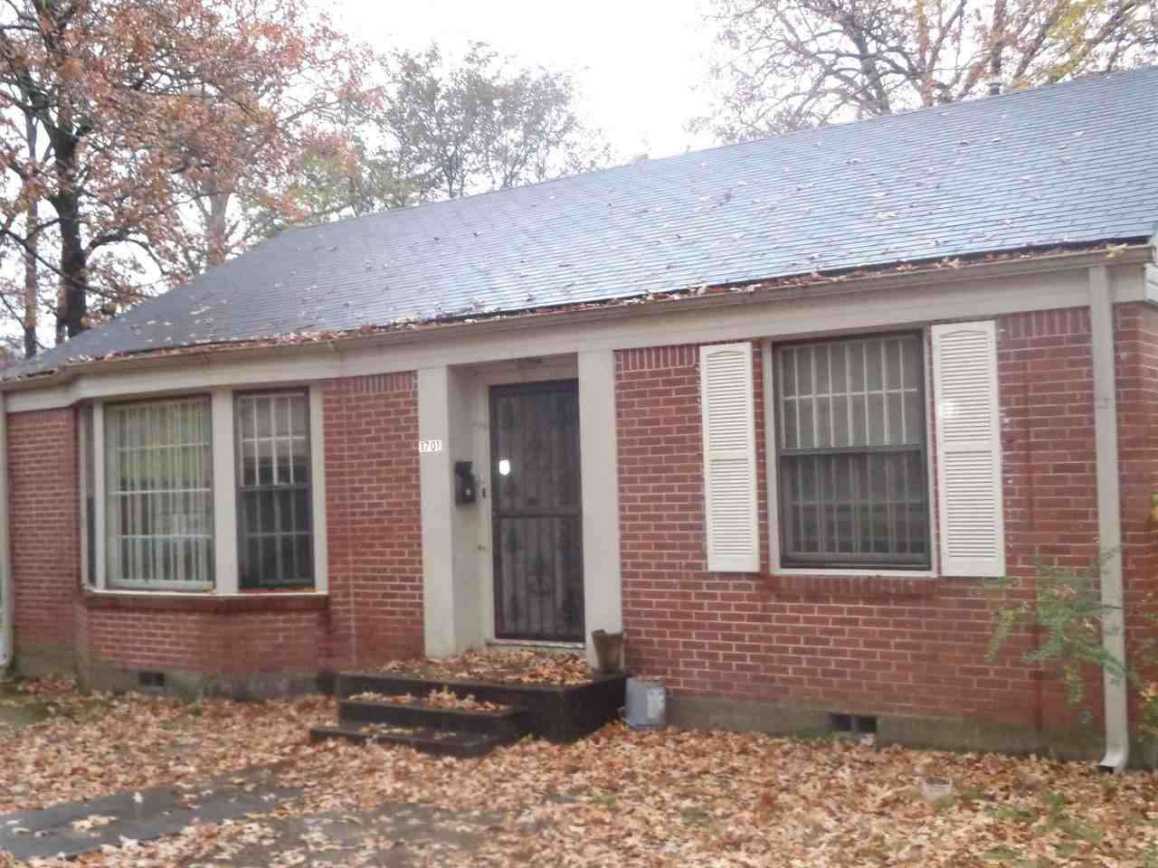 1701 Fair Park Blvd - Photo 2 of 14