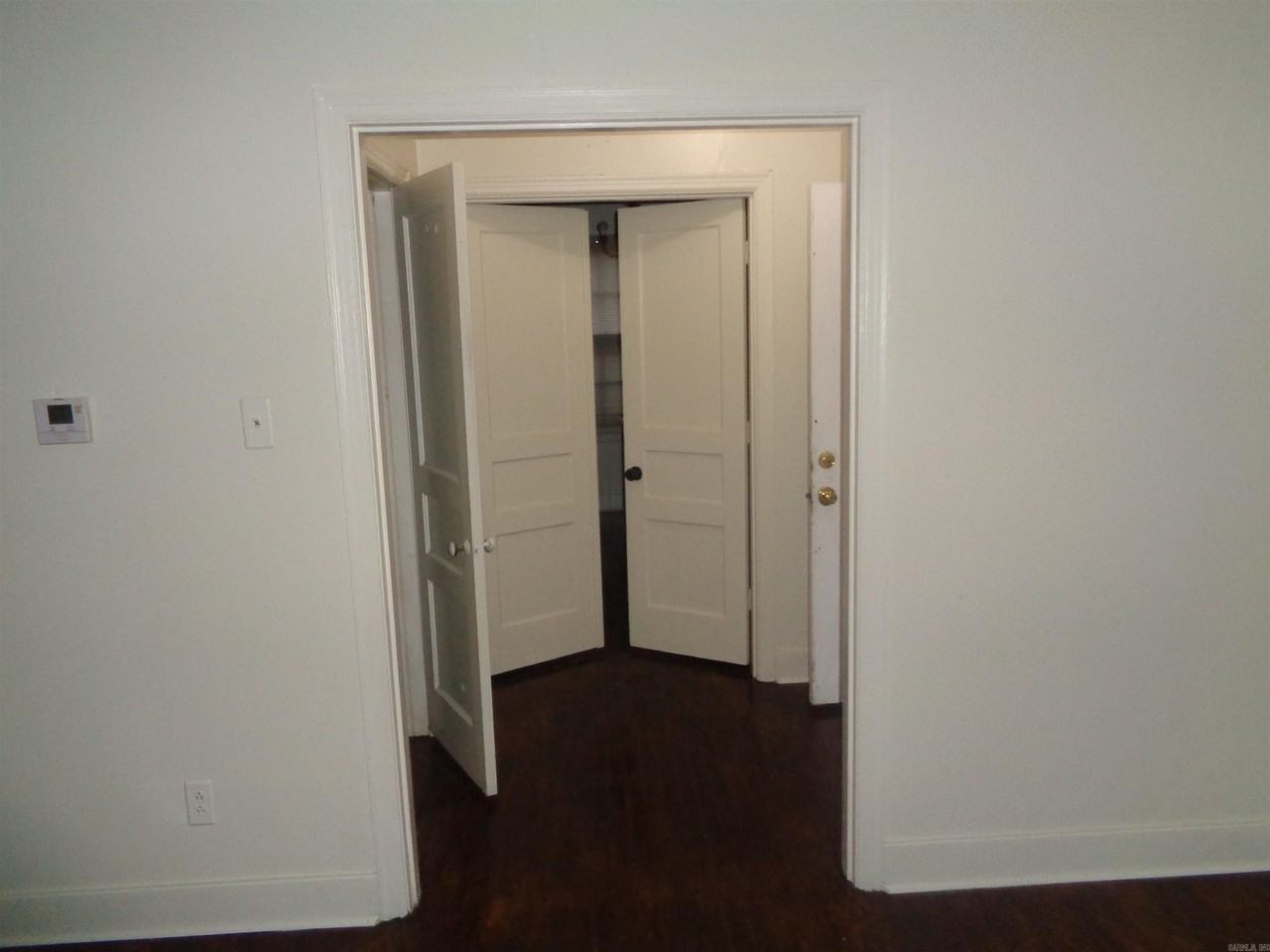 1701 Fair Park Blvd - Photo 7 of 14