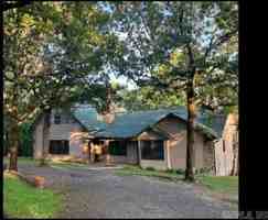 featured image of 40 Ridge Trl
